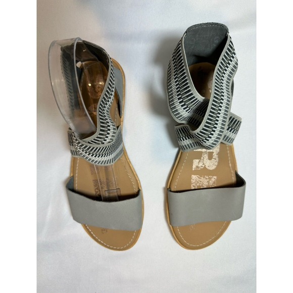 New Sorel Comfy & Cute Ella Sandals Elastic Strap Suede Upper Tan Size 9.5 - Picture 1 of 6